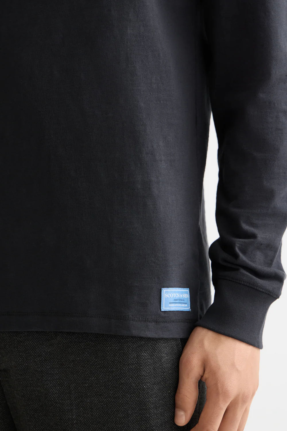 scotch and soda slub henley ls meteorite detail