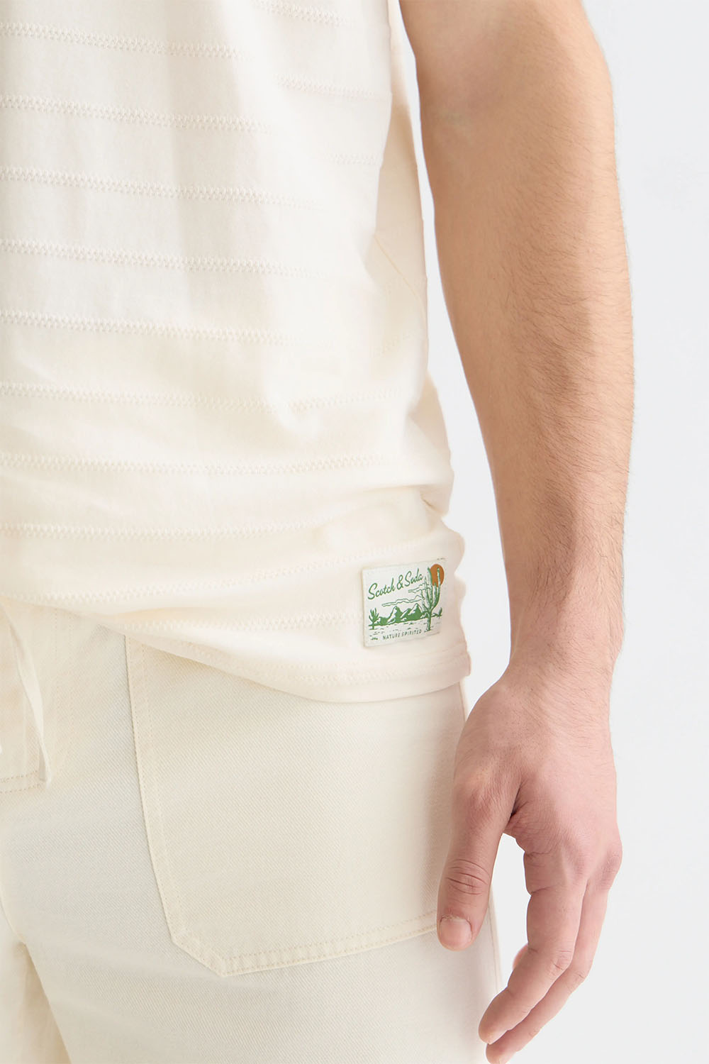 scotch and soda structured jacquard t-shirt eggnog detail