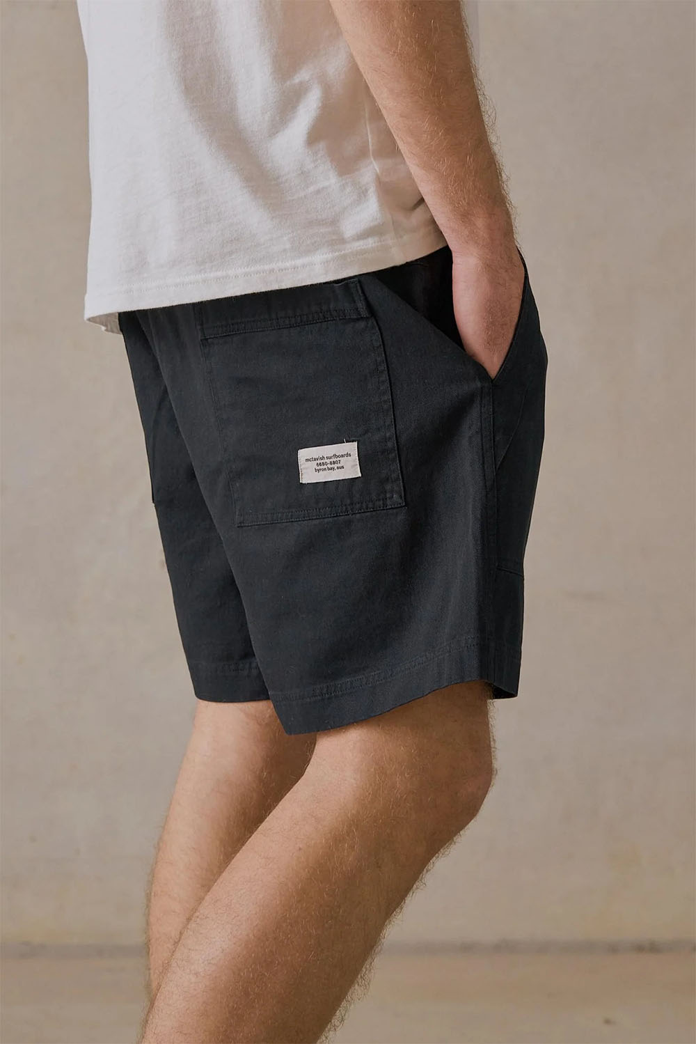 McTavish - Twill Shorts - Black - Side