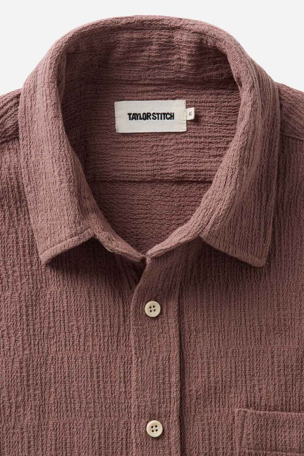 taylor-stitch-the-california-short-sleeve-redwood-hacci-collar