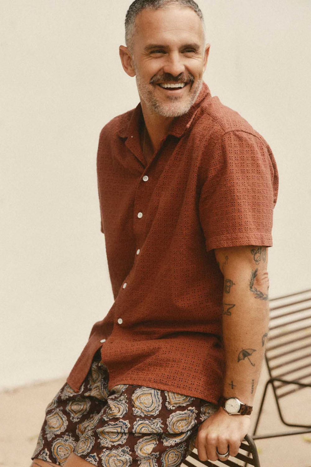 taylor stitch davis shirt driftwood eyelet model