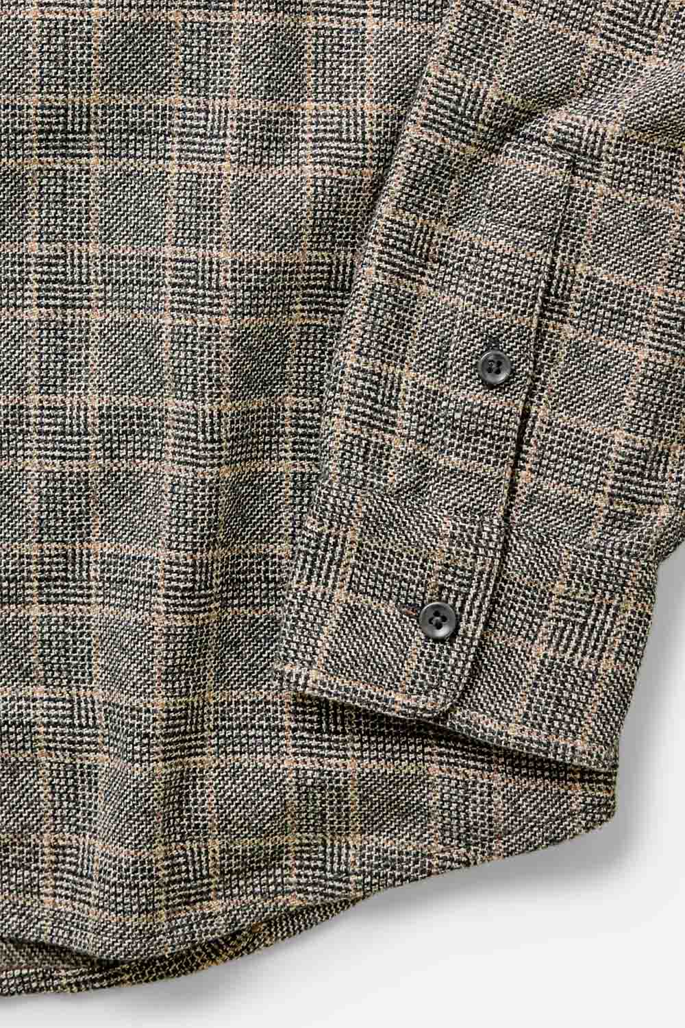 Taylor Stitch THE LEDGE SHIRT Coal Plaid Sleeve