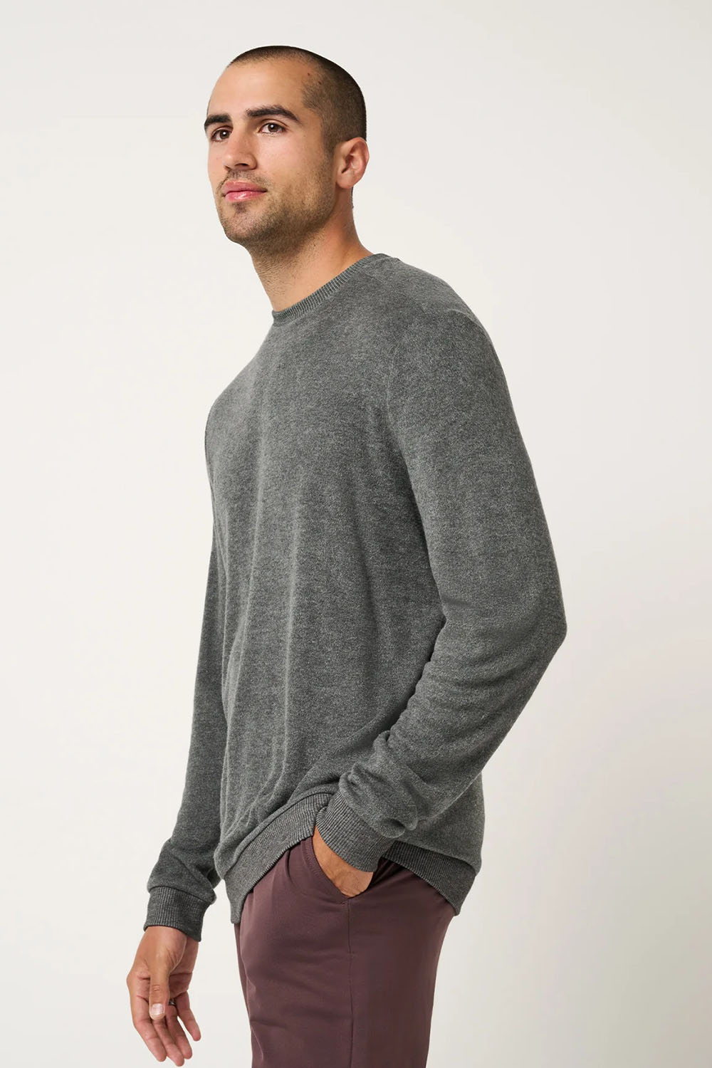 Travis Mathew - Social Club Brushed Crew - Heather Dk Grey - Model Quarter