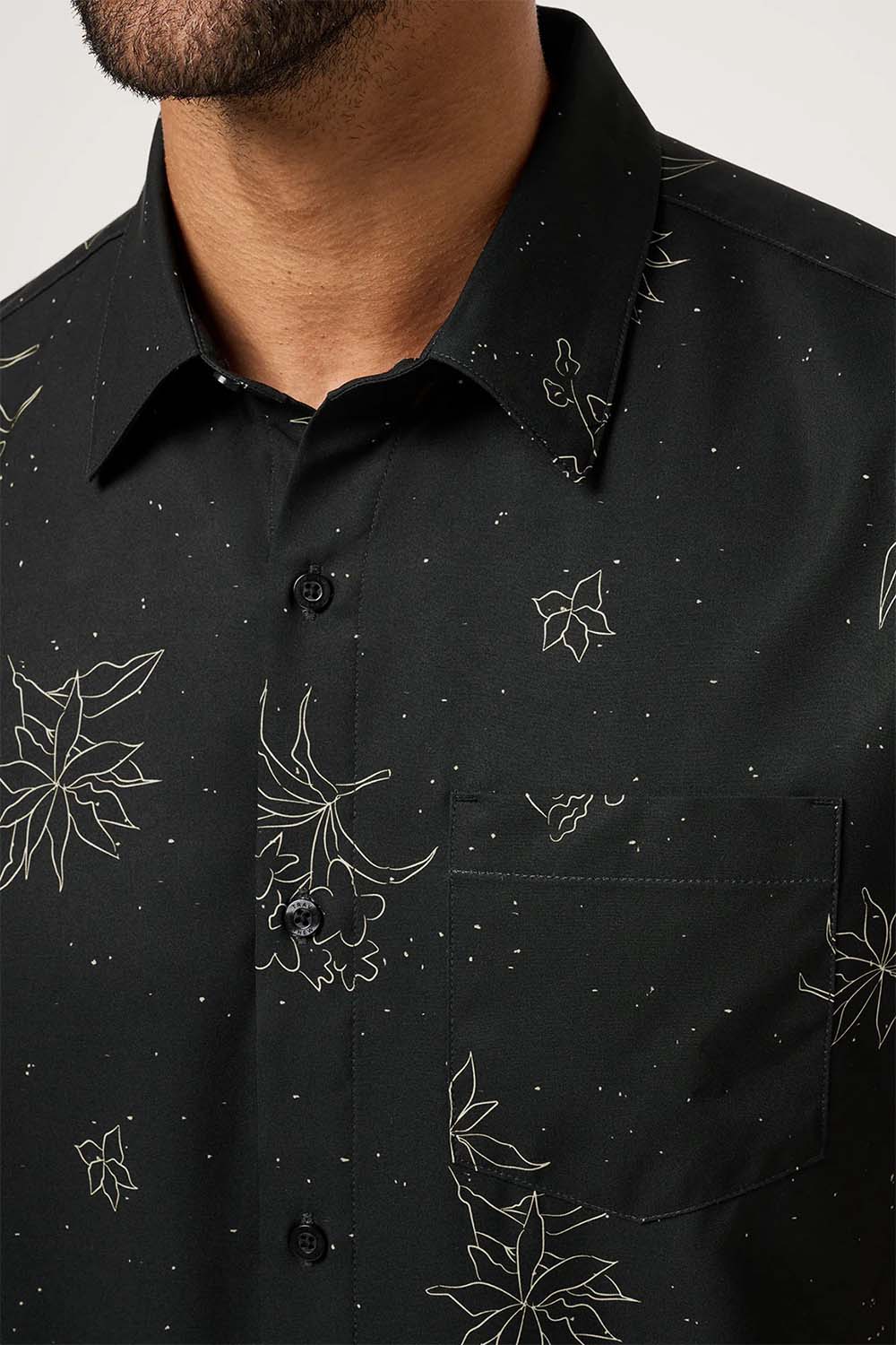 travis mathew techwoven holding court black detail