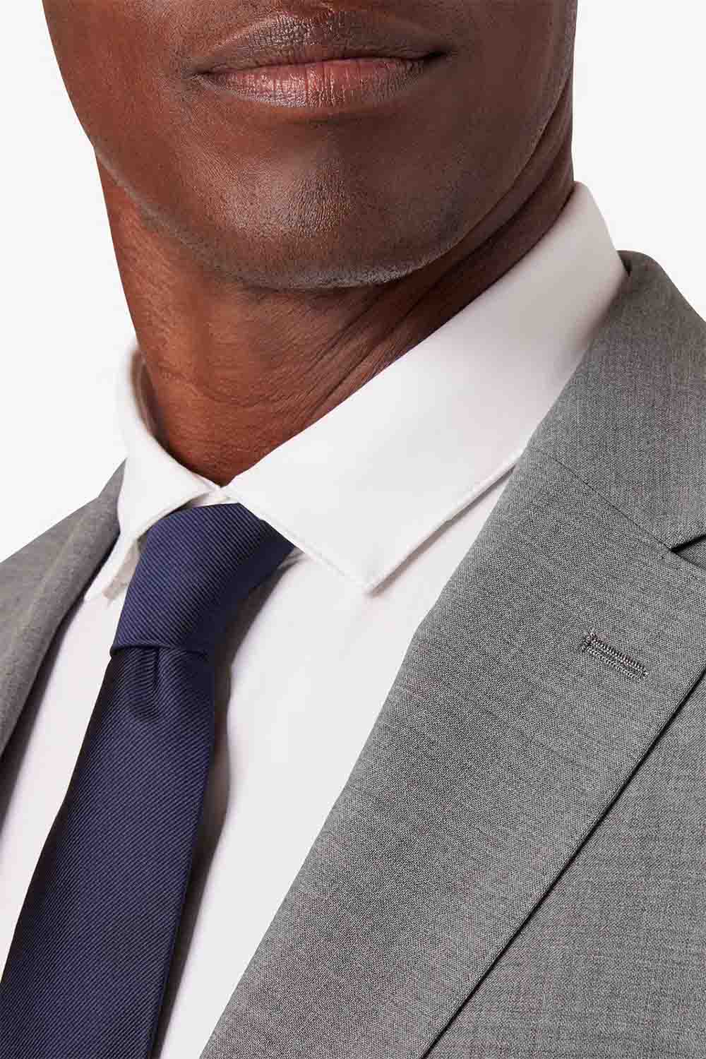 Mizzen + Main - Silk Tie - Navy Solid - Model