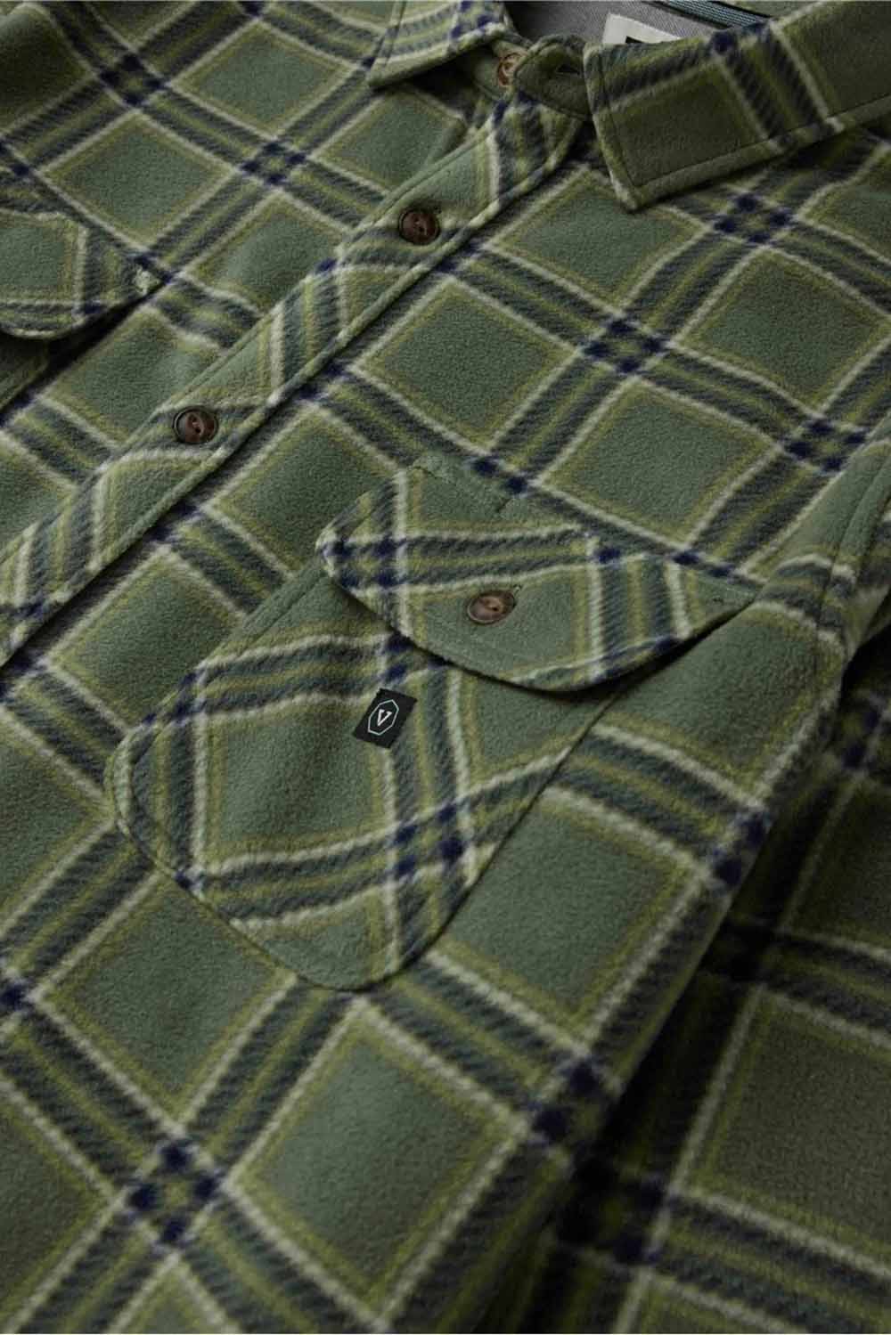 Vissla - Eco-Zy Long Sleeve Polar Flannel - Dark Olive Heather - Detail Pocket