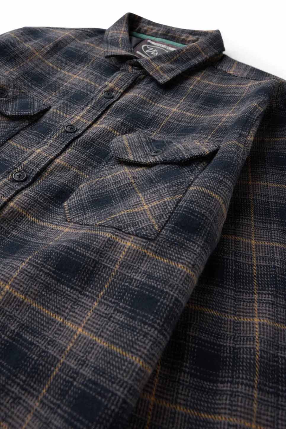 vissla creators heavy days flannel black detail
