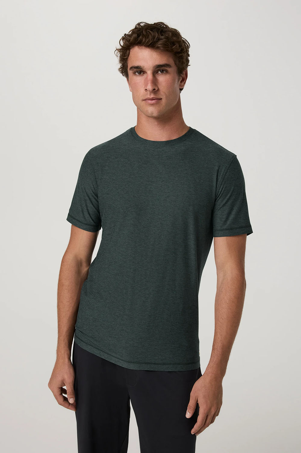 Vuori Strato Tech Tee in Hemlock Heather — Front view