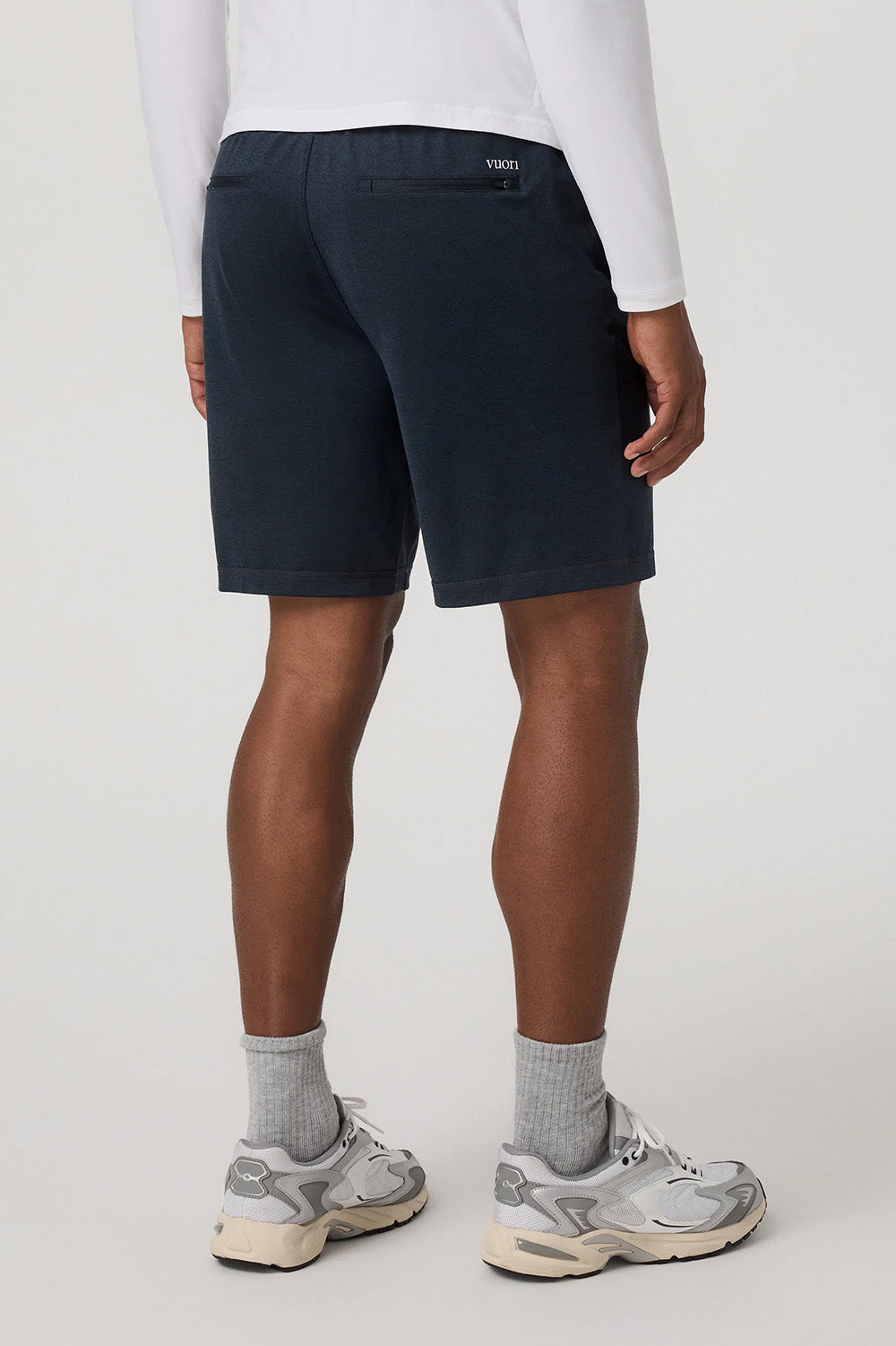 Vuori Sunday Performance Short in Ink Heather — Back view