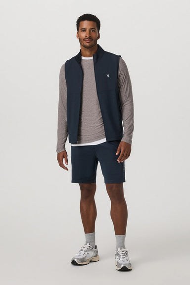Vuori Sunday Performance Short in Ink Heather — Full-body view