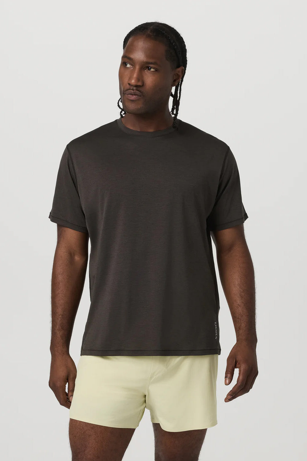 vuori terrain tee carbon front