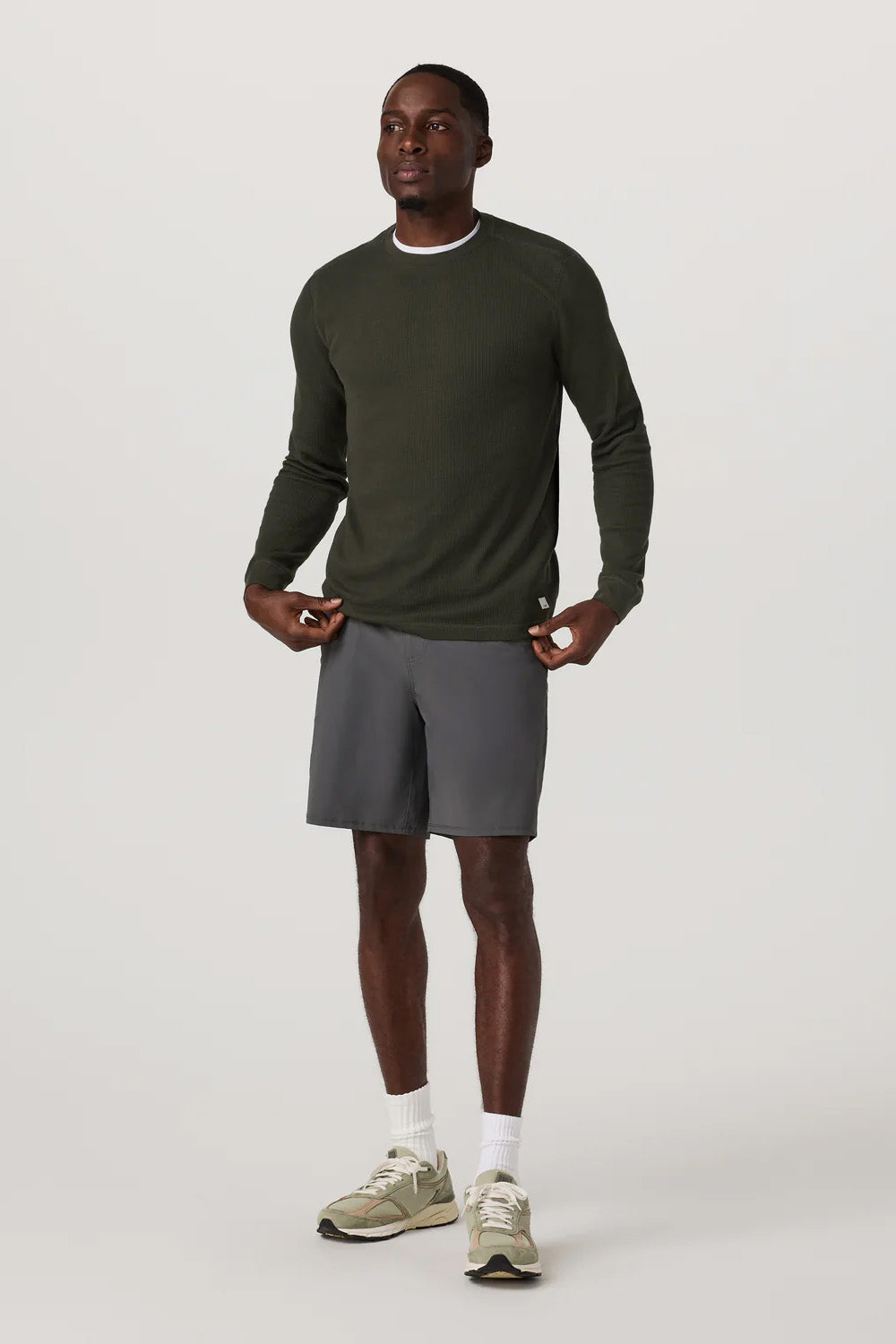 vuori waffle crew dark oregano