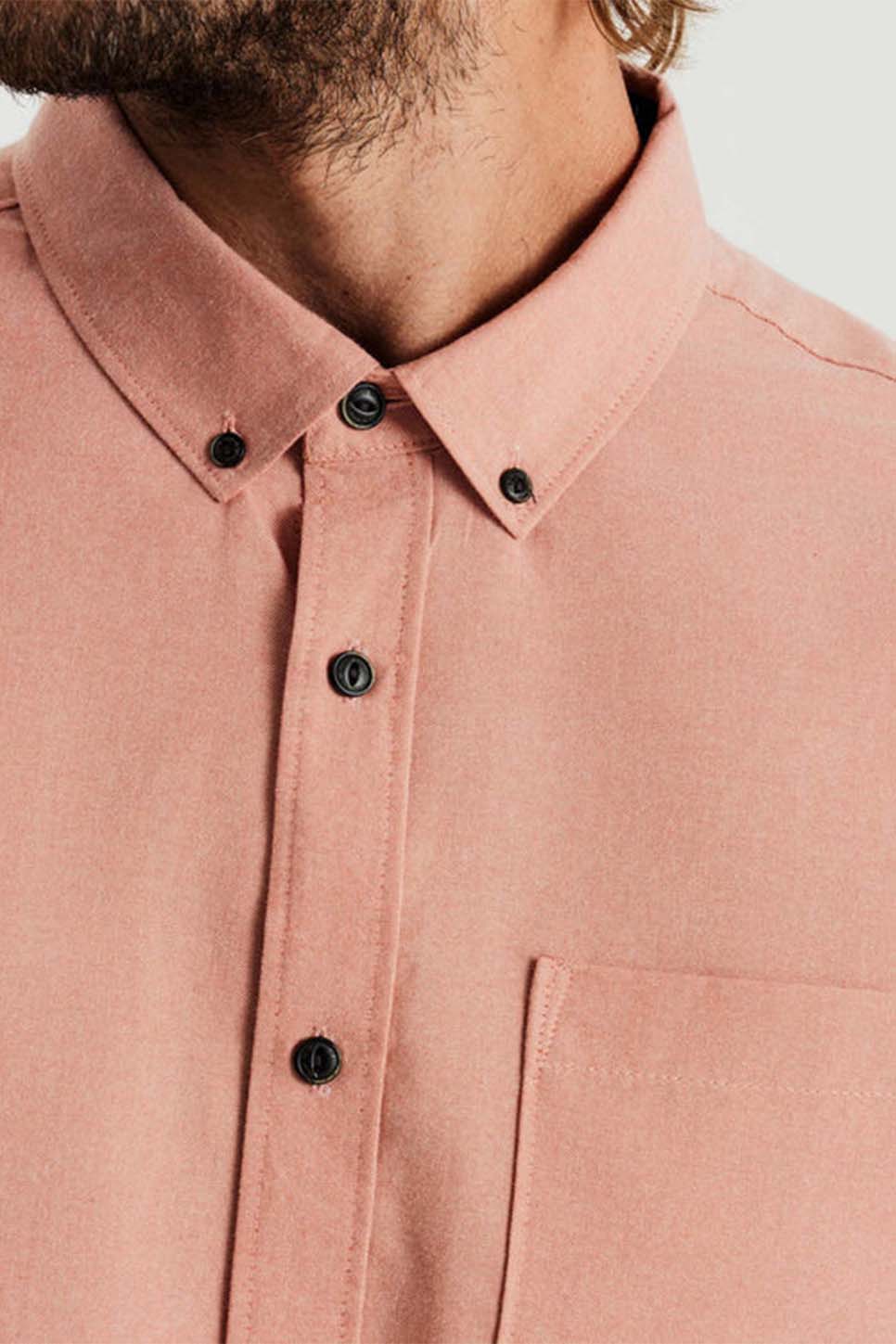 Roark - Scholar Oxford SS - Saffron Red - Detail